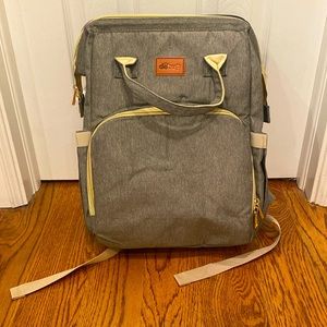 Debug baby bag with changing station in grey
